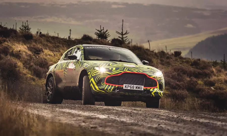 Aston Martin DBX